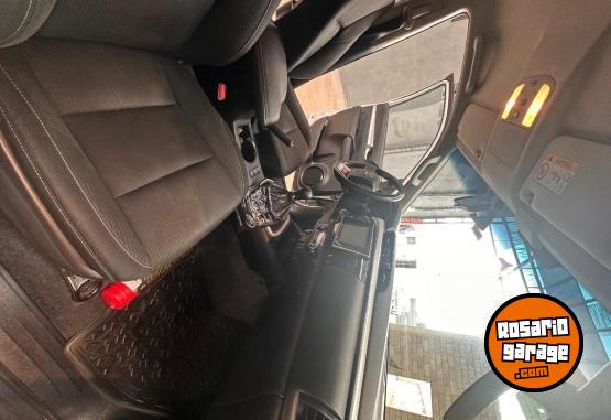 Camionetas - Toyota Hilux 2017 Diesel 130000Km - En Venta