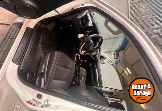 Camionetas - Toyota Hilux 2017 Diesel 130000Km - En Venta