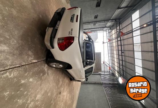 Camionetas - Toyota Hilux 2017 Diesel 130000Km - En Venta