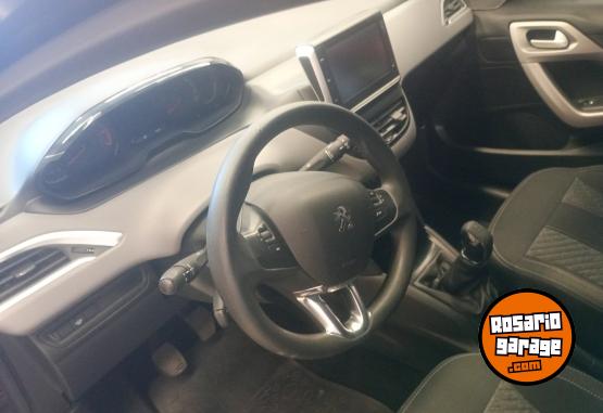 Autos - Peugeot 208 2019 Nafta 62000Km - En Venta
