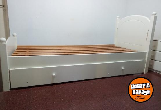 Hogar - Cama  P/ Colchon 1 Plaza Resistente Blanco - En Venta