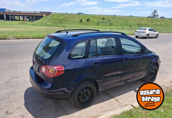 Autos - Volkswagen Suran 2009 Nafta 150000Km - En Venta