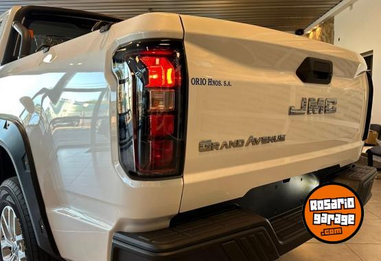 Camionetas - JMC GRAND AVENUE 2.3 242hp GL 2026 Nafta 0Km - En Venta