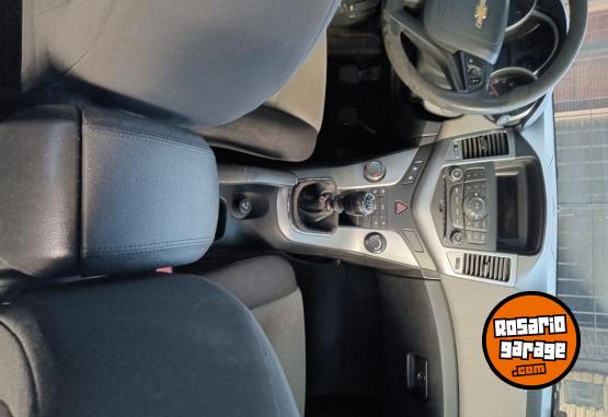Autos - Chevrolet Cruze LT 4 puertas 2012 Nafta 140000Km - En Venta