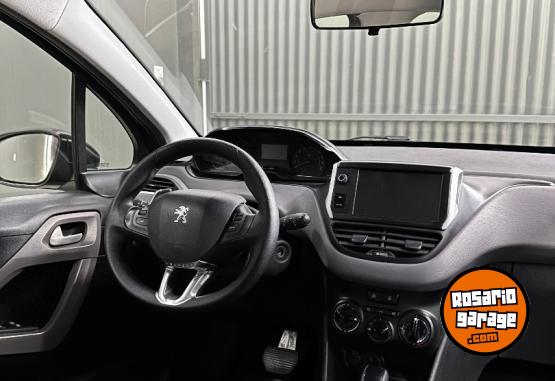 Autos - Peugeot 208 allure 2017 Nafta 93000Km - En Venta