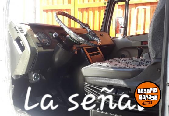 Camiones y Gr�as - Mercedes Benz 710 - En Venta