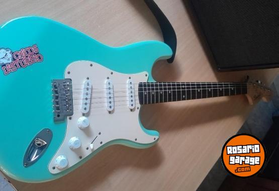 Instrumentos Musicales - Guitarra squier+amplificador marshall code50 - En Venta
