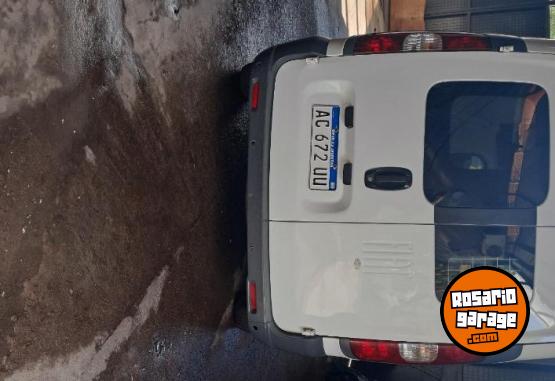 Utilitarios - Fiat Fiorino 2018 Nafta 140000Km - En Venta