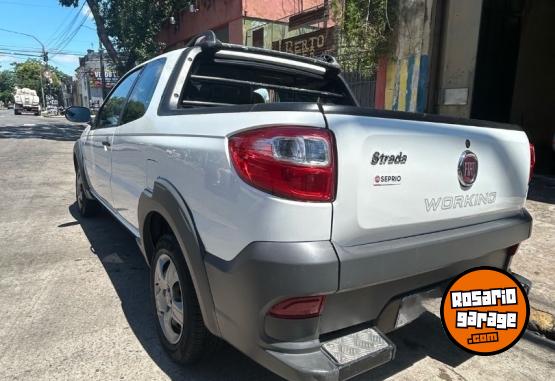 Utilitarios - Fiat Strada working 2020 Nafta 86000Km - En Venta