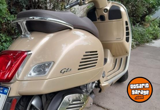 Motos - Vespa Gts 300 2018 Nafta 11000Km - En Venta