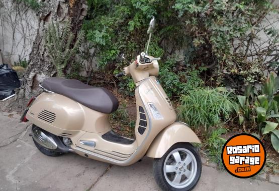 Motos - Vespa Gts 300 2018 Nafta 11000Km - En Venta
