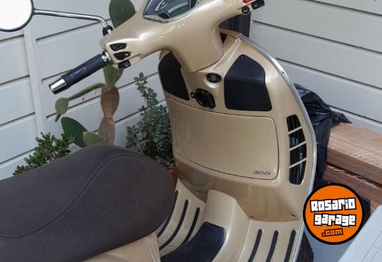 Motos - Vespa Gts 300 2018 Nafta 11000Km - En Venta