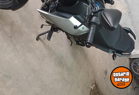 Motos - Honda CB 125 DLX 2026 Nafta 900Km - En Venta