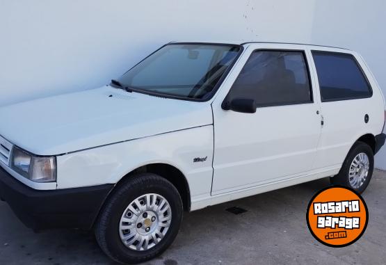 Autos - Fiat UNO 1.3 base muy bueno 1999 Nafta 242300Km - En Venta
