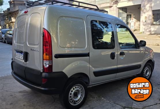 Utilitarios - Renault Kangoo 2017 Nafta 60000Km - En Venta