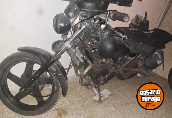 Motos - Cerro Custon 2015 Nafta 40000Km - En Venta