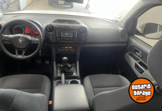 Camionetas - Volkswagen Amarok Trendline 2016 Diesel 123000Km - En Venta