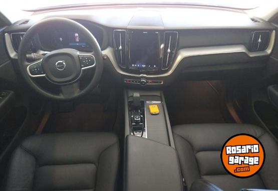 Autos - Volvo XC60 MOMENTUN B5 AWD 2023 Nafta 75600Km - En Venta