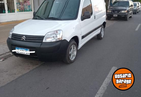 Utilitarios - Citroen Berlingo 2023 Nafta 6500Km - En Venta