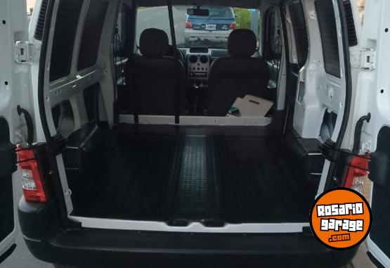 Utilitarios - Citroen Berlingo 2023 Nafta 6500Km - En Venta