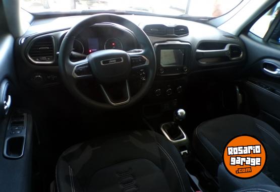 Camionetas - Jeep RENEGADE SPORT 1.8L MT5 F 2024 Nafta 35000Km - En Venta