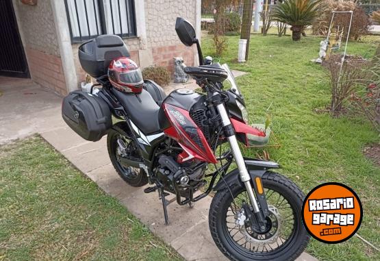 Motos - Motomel Skua aventure 250 2022 Nafta 2740Km - En Venta