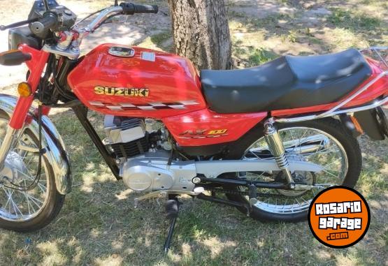 Motos - Suzuki AX 100 2024 Nafta 4000Km - En Venta