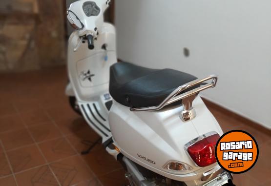 Motos - Vespa Vxl 150 2022 Nafta 1200Km - En Venta
