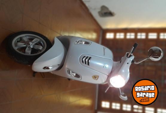 Motos - Vespa Vxl 150 2022 Nafta 1200Km - En Venta