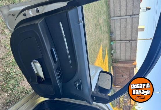 Camionetas - Dodge Journey 2010 Nafta 200000Km - En Venta