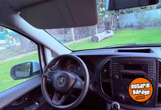 Utilitarios - Mercedes Benz VITO 2016 Diesel 105000Km - En Venta