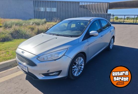 Autos - Ford Focus SE Plus 2.0 2016 Nafta 245000Km - En Venta