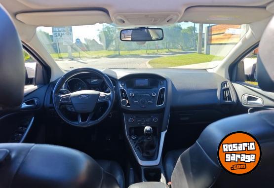 Autos - Ford Focus 2.0 SE Plus 2016 Nafta 245000Km - En Venta