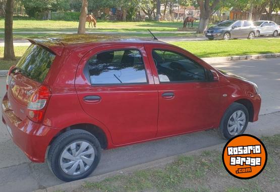 Autos - Toyota Etios x 2022 Nafta 47000Km - En Venta