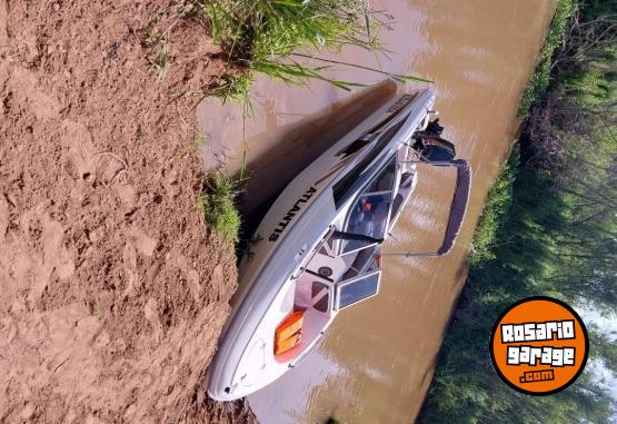 Embarcaciones - Vendo lancha titular al d�a - En Venta