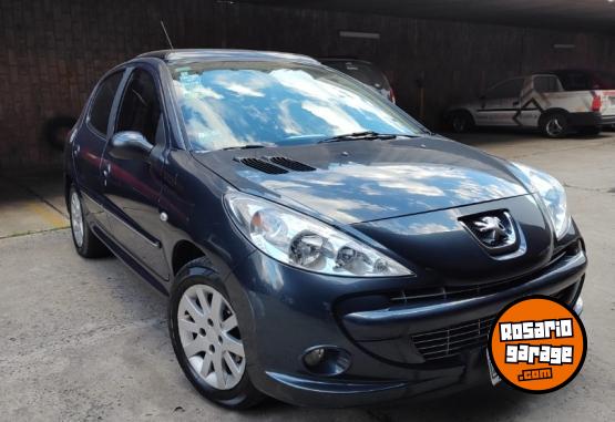Autos - Peugeot 207 2011 Nafta 107000Km - En Venta