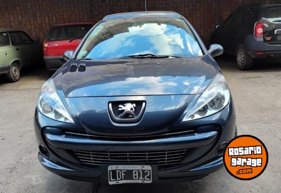 Autos - Peugeot 207 2011 Nafta 107000Km - En Venta