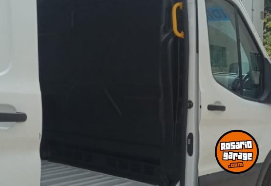 Utilitarios - Ford Transit 2021 Diesel 4900Km - En Venta