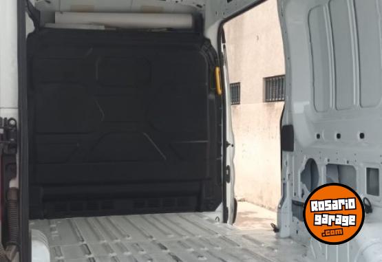 Utilitarios - Ford Transit 2021 Diesel 4900Km - En Venta