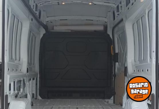 Utilitarios - Ford Transit 2021 Diesel 4900Km - En Venta