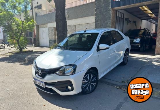 Autos - Toyota ETIOS XLS L/18 2019 Nafta 115000Km - En Venta