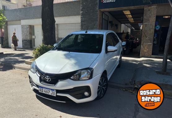 Autos - Toyota ETIOS XLS L/18 2019 Nafta 115000Km - En Venta