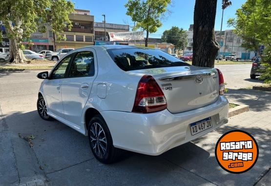 Autos - Toyota ETIOS XLS L/18 2019 Nafta 115000Km - En Venta