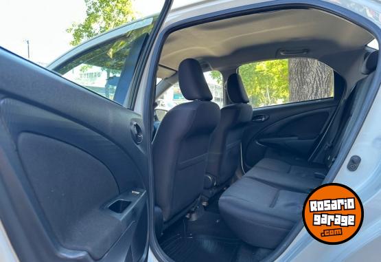 Autos - Toyota ETIOS XLS L/18 2019 Nafta 115000Km - En Venta