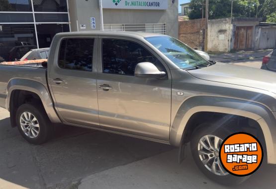 Camionetas - Volkswagen AMAROK 2.0 TD 4X2 DC COM 2023 Diesel 46000Km - En Venta