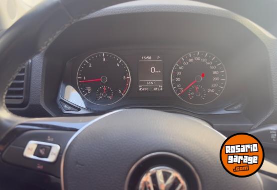 Camionetas - Volkswagen AMAROK 2.0 TD 4X2 DC COM 2023 Diesel 46000Km - En Venta