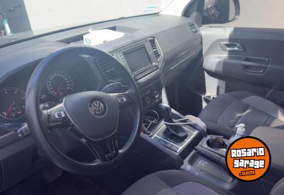Camionetas - Volkswagen AMAROK 2.0 TD 4X2 DC COM 2023 Diesel 46000Km - En Venta