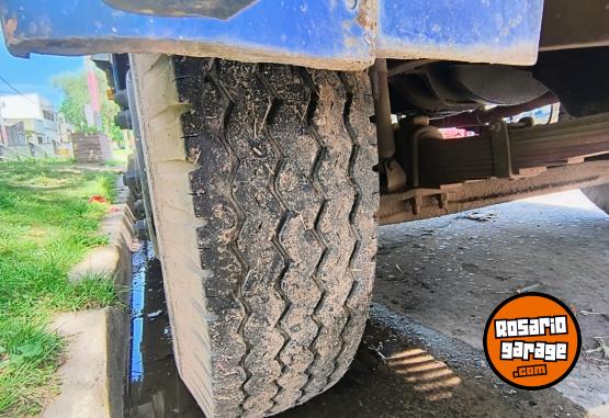 Camiones y Gr�as - Mercedes Benz 1114 - En Venta