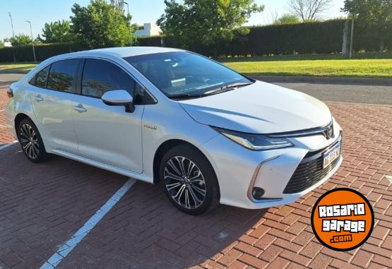 Autos - Toyota COROLLA SEG HIBRIDO 2023 Electrico / Hibrido 44000Km - En Venta