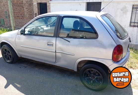 Autos - Chevrolet Corsa 1998 GNC 200000Km - En Venta